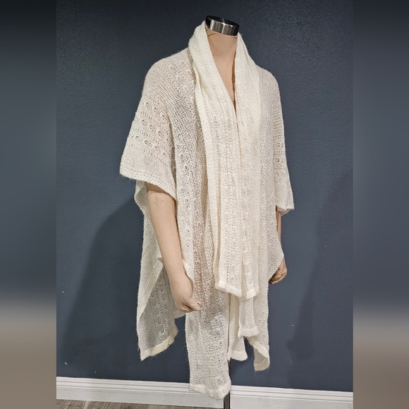 Vtg BEN GOODMAN Ivory Knit Open Poncho Pom Side Attached Scarf Cardigan OS - Picture 4 of 9